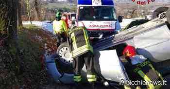 Matelica, perde il controllo dell'auto e si ribalta: donna soccorsa dall'eliambulanza - Picchio News