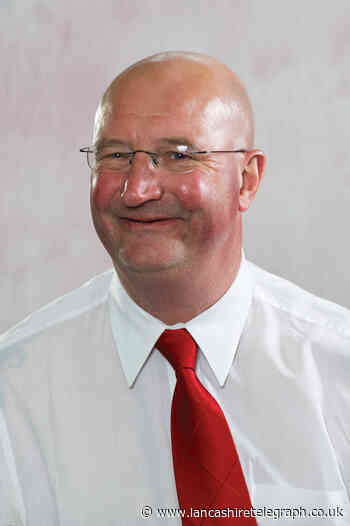 Burnley councillor rapped over 'throw rocks at Tories' comment
