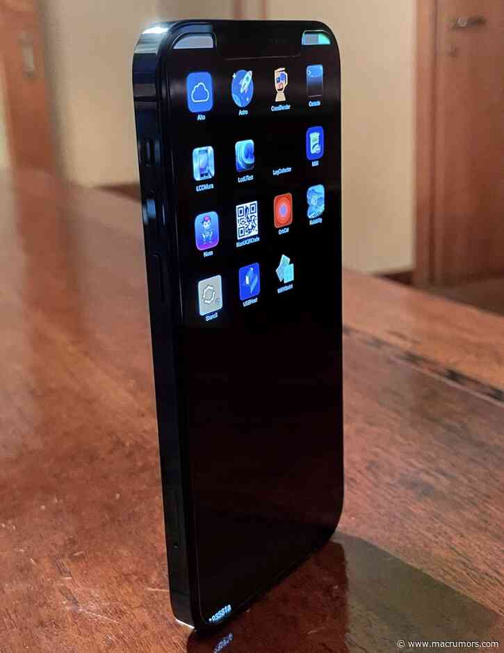 Prototype iPhone 12 Pro Shown Off in Photos
