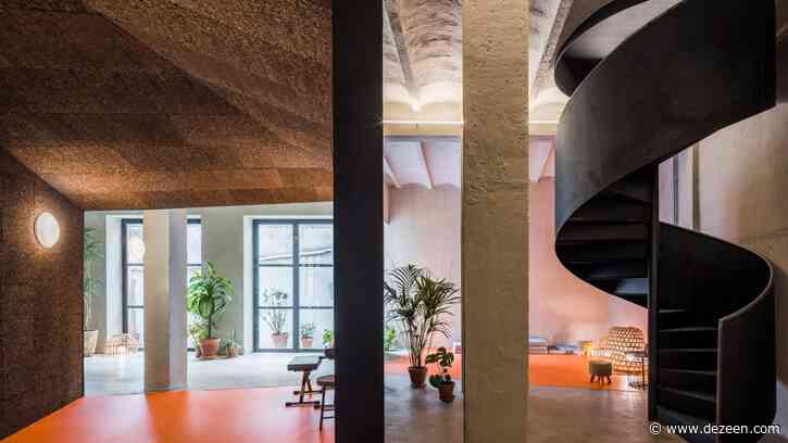 Enrique Jerez and Blanca Leal transform mid-century garage into music school