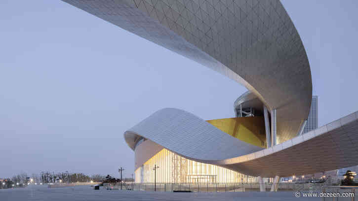 Sweeping metal ribbon enfolds Chinese cultural centre by Christian de Portzamparc