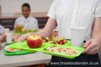 Schools told not to offer free meals over half term break