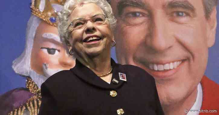 Joanne Rogers, widow of Fred Rogers, dies at 92