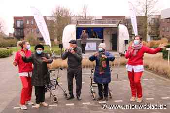Radio Lievegem krijgt mogelijk bisnummer: “We hebben zelfs een nonnetje zien dansen, prachtig toch?”