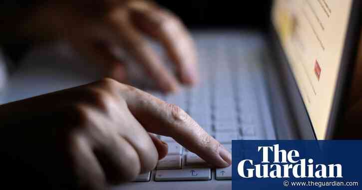 Should you keep using WhatsApp? Plus five tips to start the year with your digital privacy intact