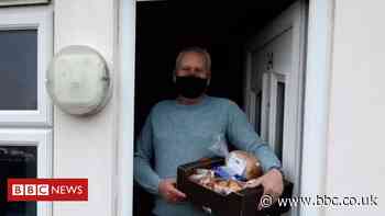 Food parcels 'a welcome gift' for struggling fishermen - BBC News