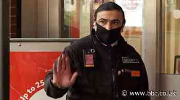 Can supermarket security guards help with mask rules?