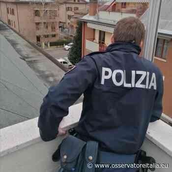 Modena, un “non comune senso del dovere” da parte degli uomini della Questura: salvataggio mozzafiato di una donna sul cornicione di un palazzo - L'Osservatore d'Italia