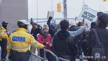 3 arrested, 18 failure to comply charges laid amid Toronto anti-lockdown protests - CBC.ca