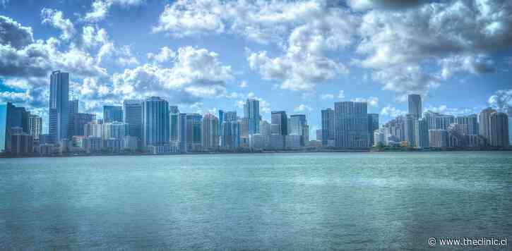 “Las familias más ricas han optado por tomar su dinero y venir a Miami”: Las polémicas frases que lanzó un asesor de inversiones estadounidense sobre Chile
