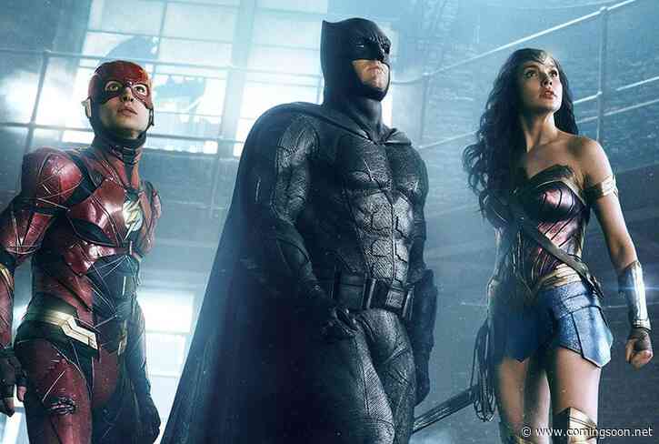 Zack Snyder Reveals Justice League Will Be Movie, Not Miniseries