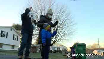 Rhode Island sanitation worker finds new friend in boy, 3, on his route - WLS-TV