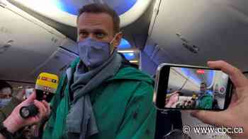 Detained Kremlin foe Alexei Navalny rushed to court hearing