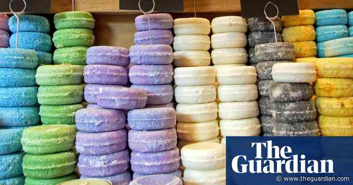 A natural beauty? How to give your bathroom shelves a green makeover