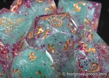 Make your own resin gaming dice set