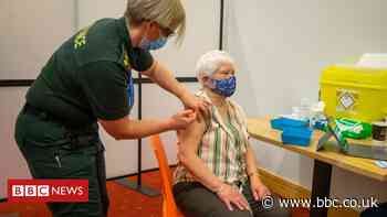 Covid: 10 new mass vaccination centres to open in England