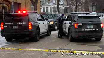 Man shot during apparent robbery outside business in Minneapolis
