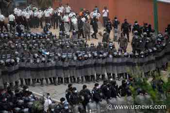 Guatemala Troops, Police Break up Caravan of Weary Migrants