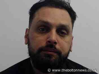 Money launderer trio 'caught with £403k' - The Bolton News