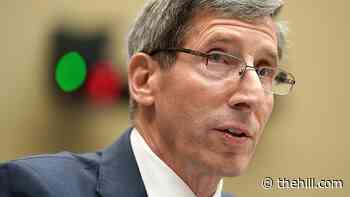 FTC chairman Simons to step down this month