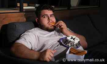 Comfort-eating: People really do crave snacks and junk food when they are stressed, study finds - Daily Mail