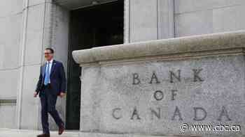 Bank of Canada holds rate steady at 0.25% even as it expects economy to shrink until March