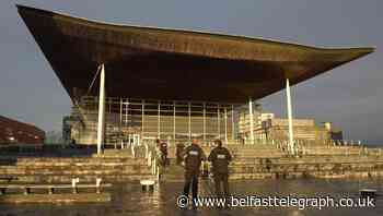 PM expects politicians to follow Covid rules amid Senedd drinking row