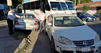 Carambola de cinco vehículos deja cuantiosos daños en Los Mochis - Linea Directa