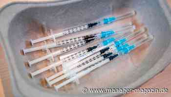 Corona-Impfstoff: Biontech und Pfizer liefern mehr Impfdosen pro Ampulle, dafür aber weniger Ampullen