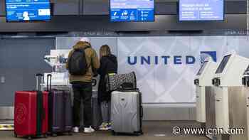 As Netflix's shares soar, United Airlines' stock plummets