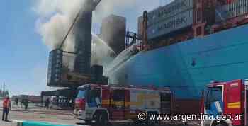 Prefectura sofocó un incendio en el Puerto de Buenos Aires - Argentina.gob.ar Presidencia de la Nación