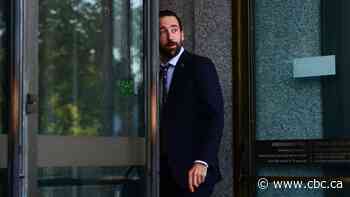 Booted from caucus, Derek Sloan faces long odds if he pursues re-election