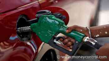 Petrol crosses Rs 92 mark in Mumbai, diesel at all-time high