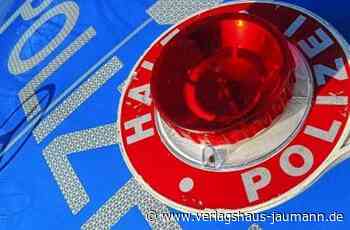 Steinen : Fahrzeug kracht gegen Auto und Hauswand - und haut ab - Steinen - www.verlagshaus-jaumann.de