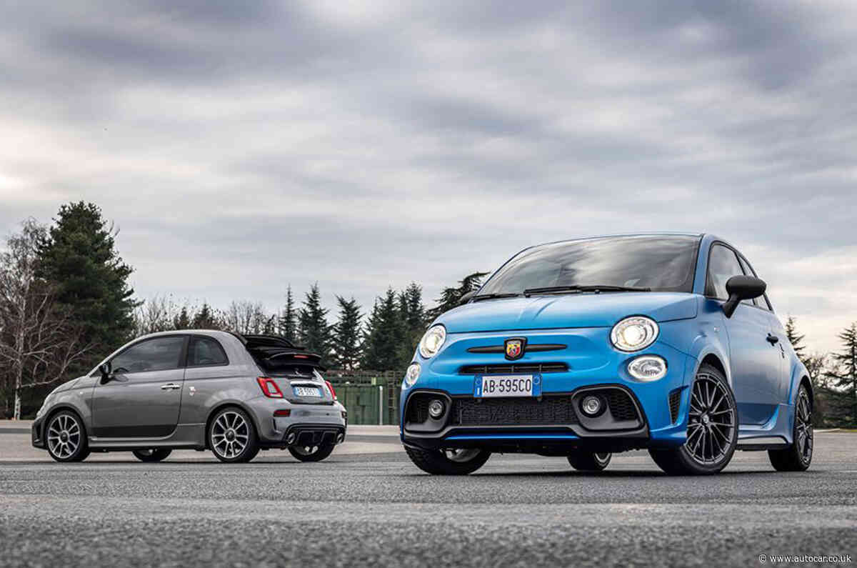 Fiat 500 Abarth 2021 обои на рабочий