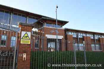 400-person wedding in Stamford Hill broken up by police