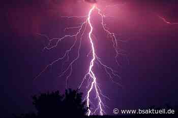 14. Juni 2020 Oberessendorf: Blitz schlägt in Bauernhaus ein - BSAktuell