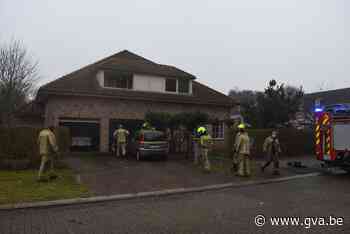 Houtblok veroorzaakt brand in woonkamer (Mol) - Gazet van Antwerpen Mobile - Gazet van Antwerpen