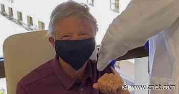 Bill Gates shares photo of his coronavirus vaccine, says 'I feel great'     - CNET