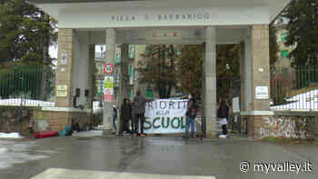 Studenti fuori dal Fantoni di Clusone: "Priorità alla scuola" - MyValley.it