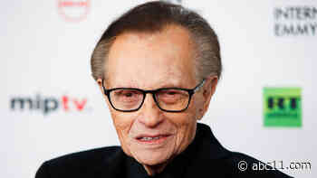 'True icon': Fans, celebrities remember Larry King