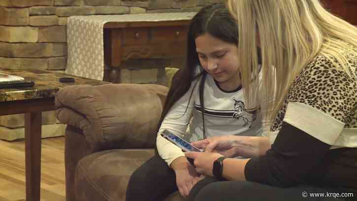 Off by one number: Missouri girl inundated with phone calls from Arizonans looking for vaccine