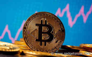 Bitcoin heads for worst weekly loss in months