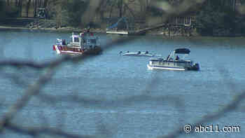 Small plane crashes into Lake Norman injuring pilot, officials say