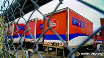 Canada Post workers self-isolating after outbreak at facility in Mississauga