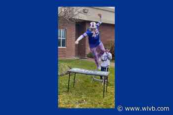 WATCH: Bills fan finishes cancer treatment, celebrates Bills Mafia style
