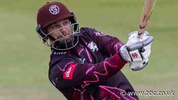James Hildreth: Somerset veteran extends contract until 2022
