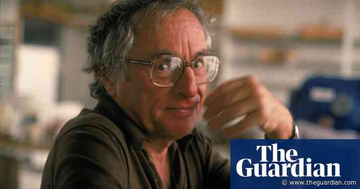 Walter Bernstein: blacklisted Hollywood screenwriter dies at 101