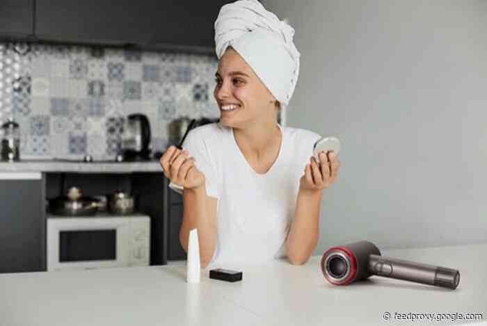 Affordable Lylux cordless and bladeless hairdryer hits Kickstarter