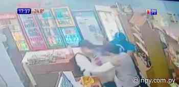En menos de 1 minuto asaltaron una despensa en Coronel Oviedo | Noticias Paraguay - NPY